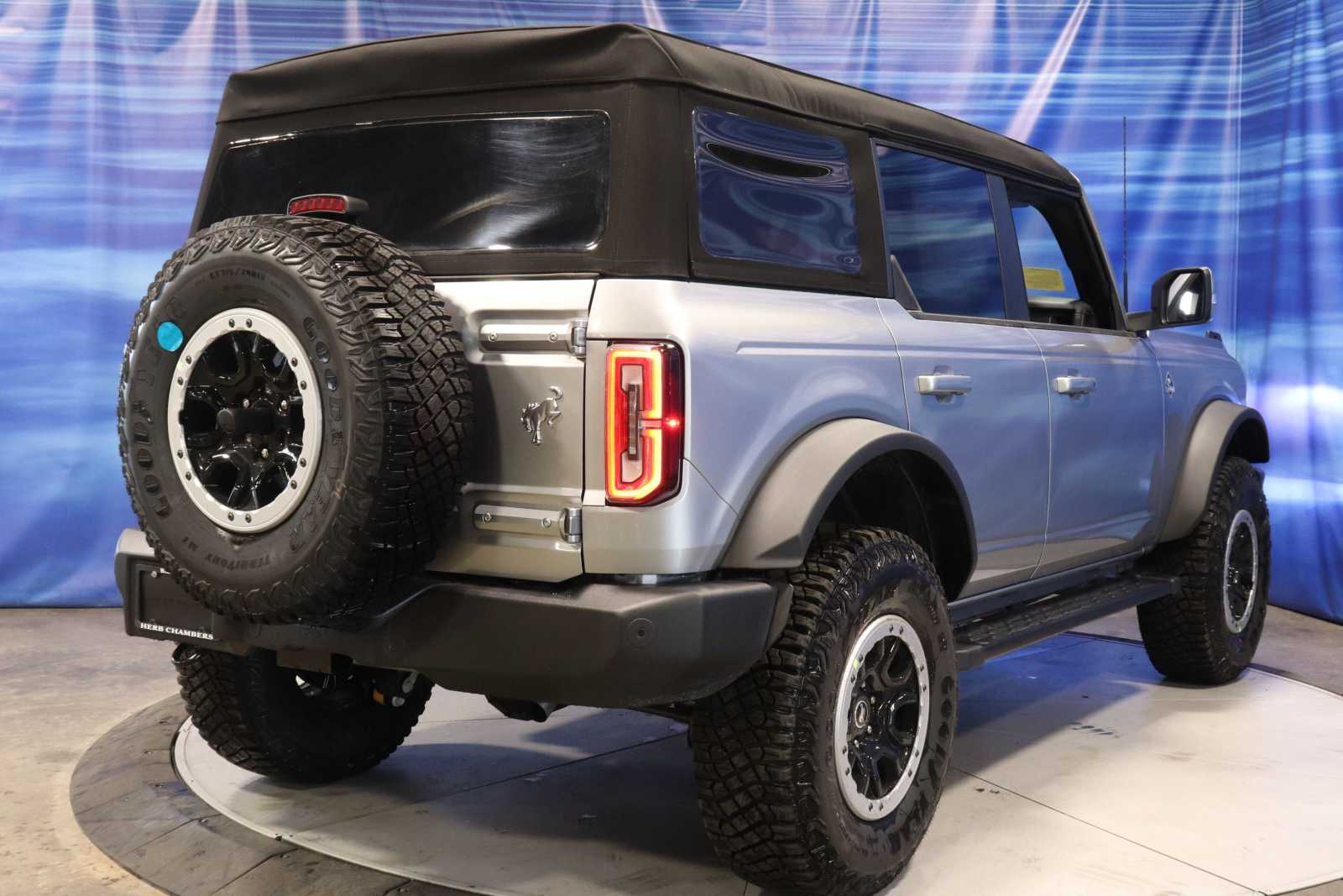 new 2024 Ford Bronco car, priced at $59,430