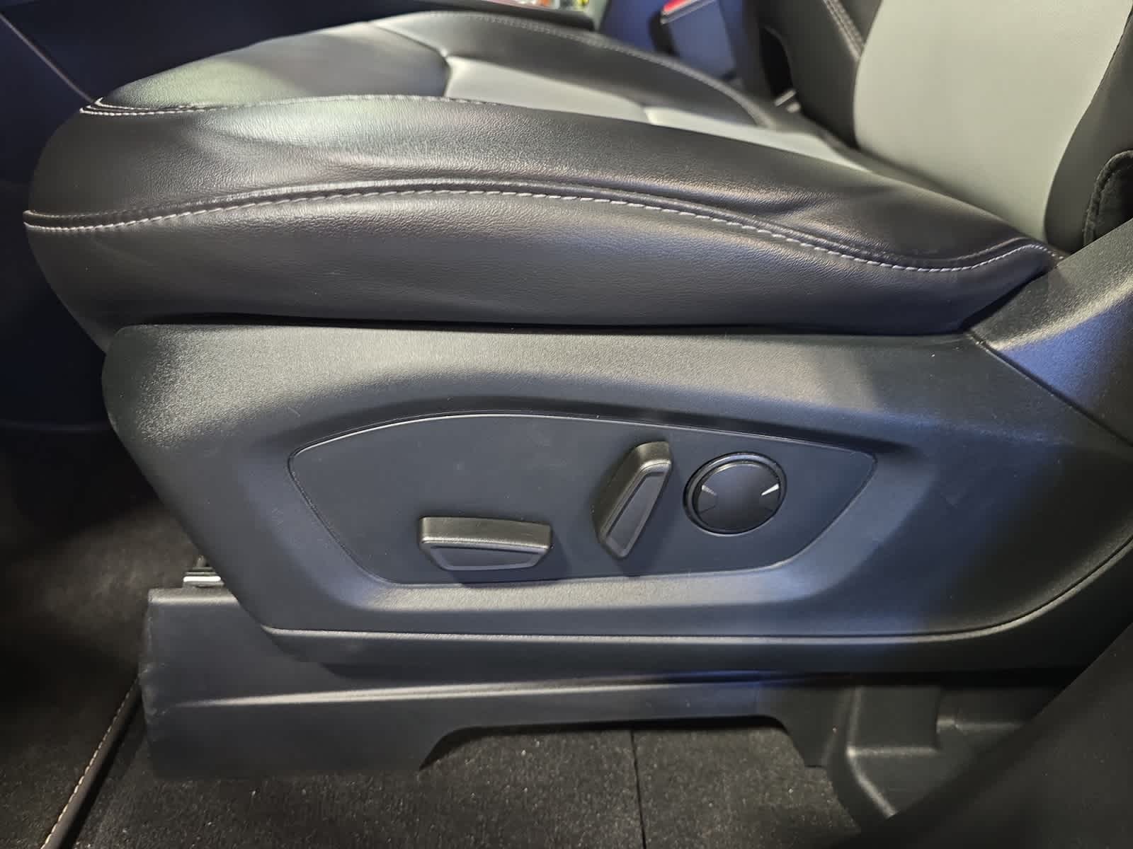 used 2023 Ford Explorer car, priced at $36,988