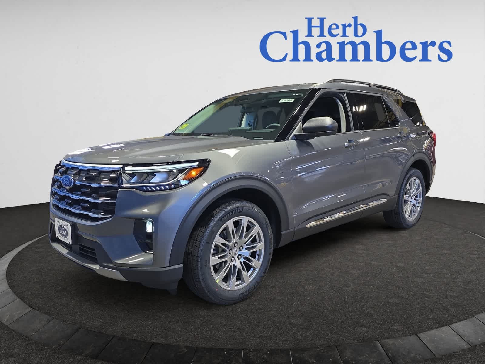 new 2025 Ford Explorer car, priced at $46,224
