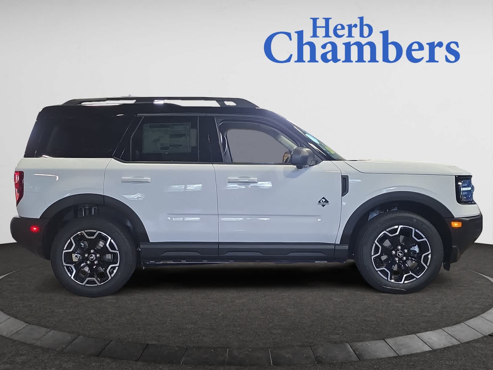 new 2025 Ford Bronco Sport car, priced at $39,653