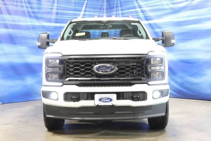 new 2024 Ford Super Duty F-250 SRW car, priced at $59,102