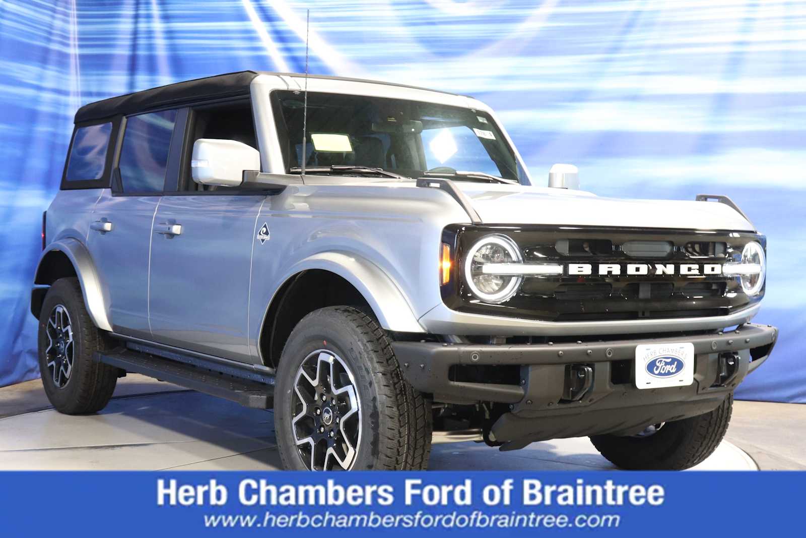 new 2024 Ford Bronco car, priced at $53,350