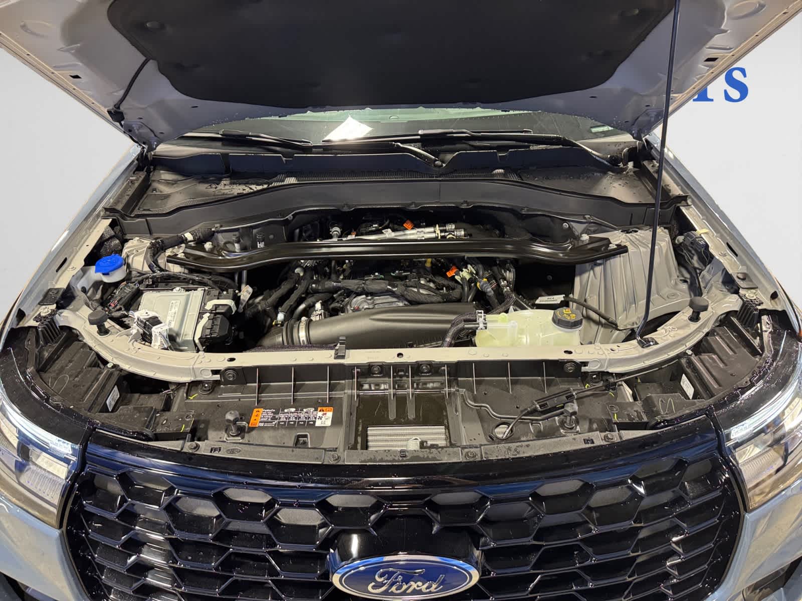 new 2025 Ford Explorer car, priced at $49,278