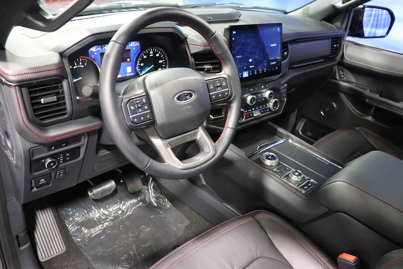 new 2024 Ford Expedition car, priced at $75,602