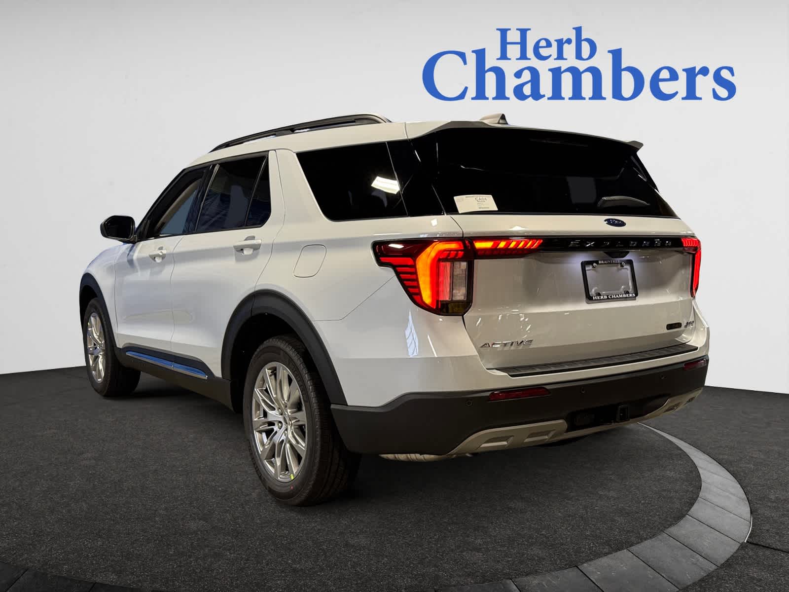 new 2025 Ford Explorer car, priced at $44,691