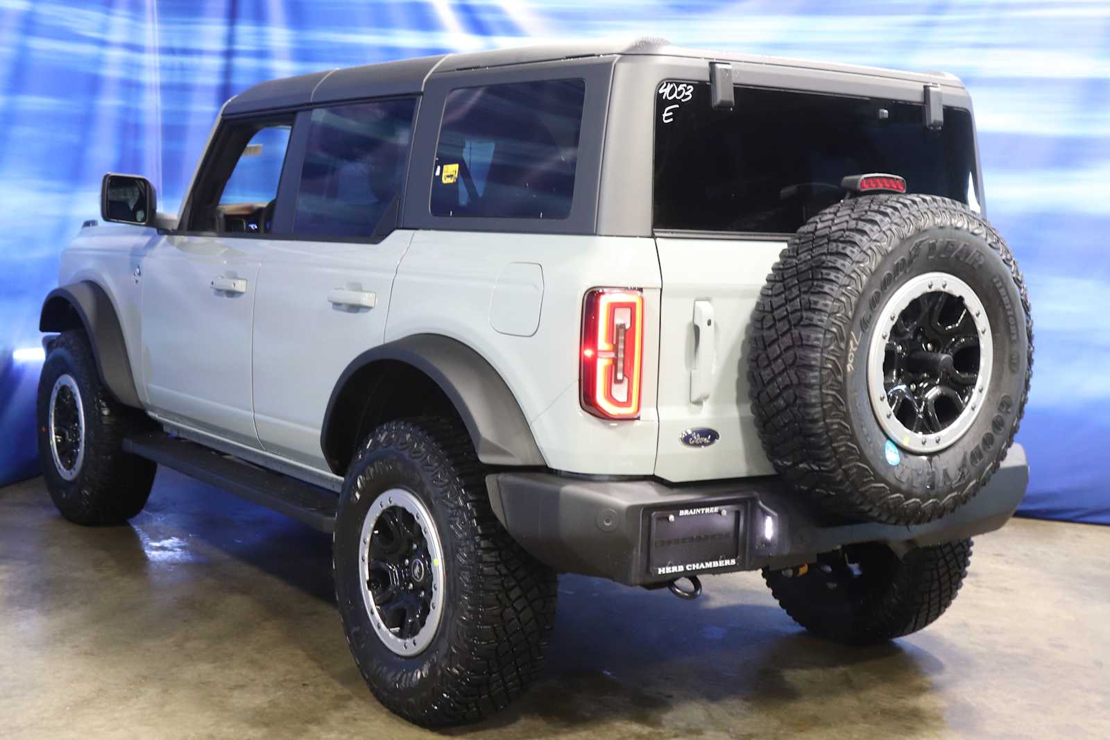 new 2024 Ford Bronco car, priced at $59,870