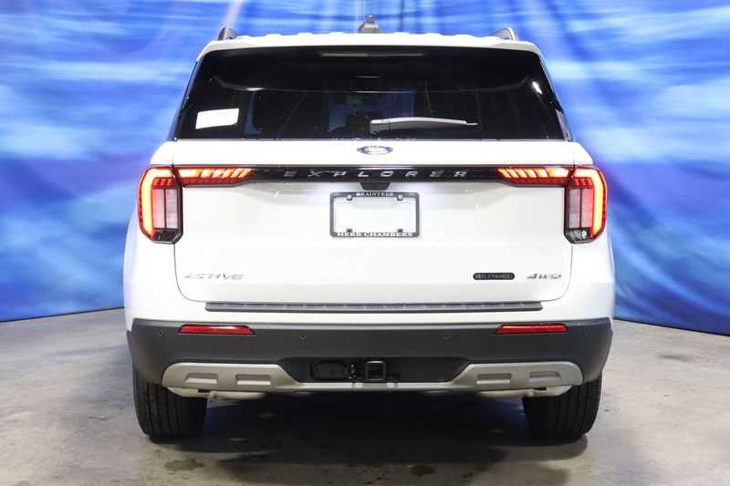 new 2025 Ford Explorer car, priced at $50,795