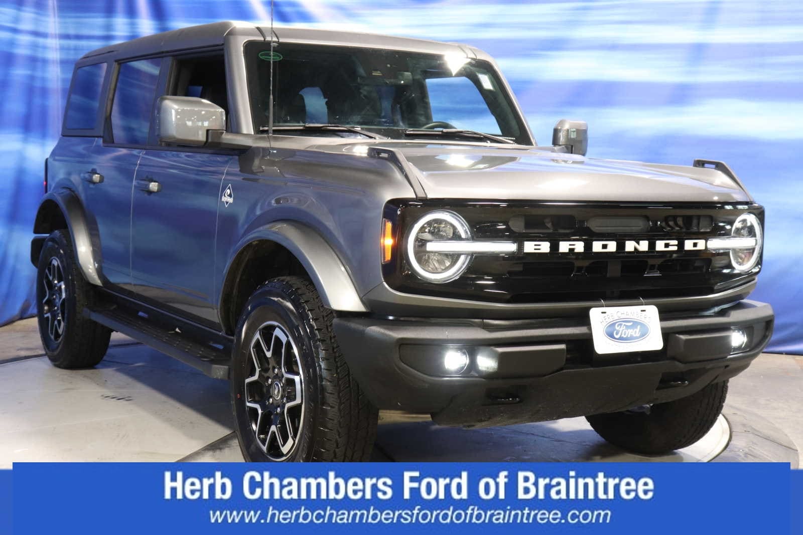 used 2023 Ford Bronco car, priced at $49,498