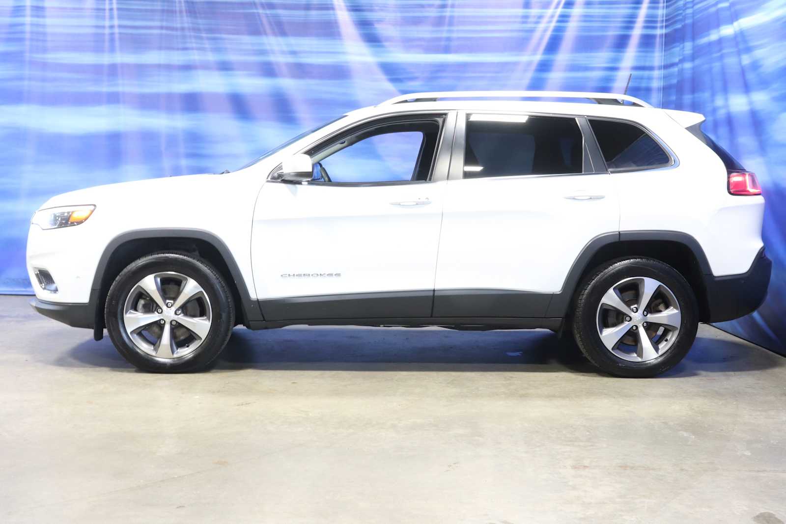 used 2021 Jeep Cherokee car, priced at $22,488