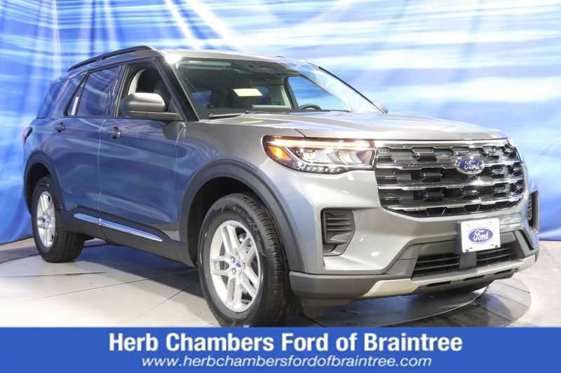 new 2025 Ford Explorer car, priced at $41,757