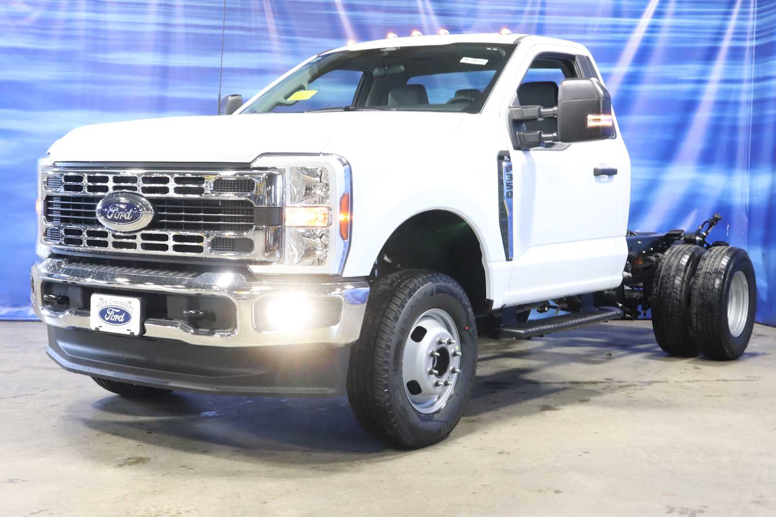 new 2024 Ford Super Duty F-350 DRW Chassis car, priced at $53,698