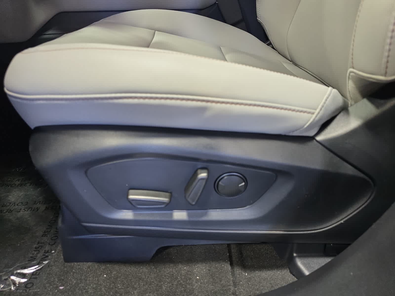 new 2025 Ford Explorer car, priced at $46,648