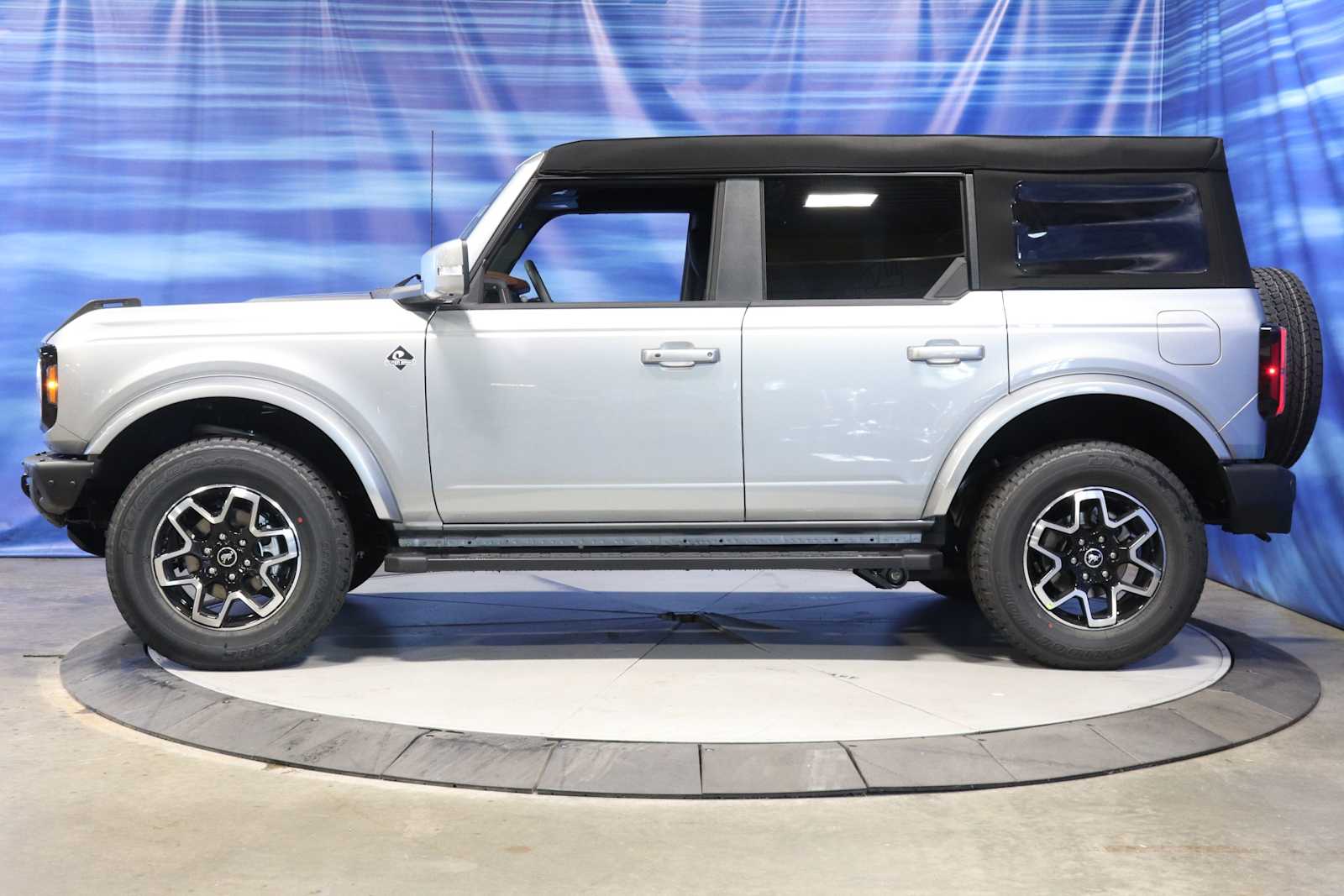 new 2024 Ford Bronco car, priced at $53,350