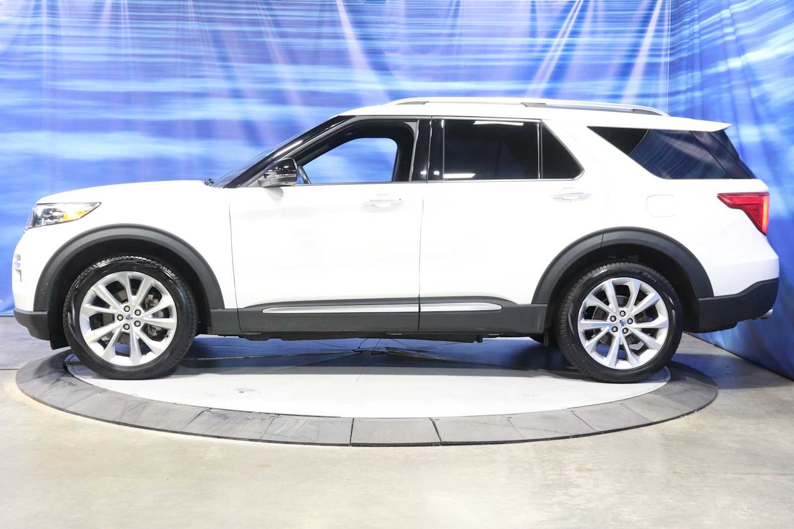 used 2022 Ford Explorer car, priced at $39,998