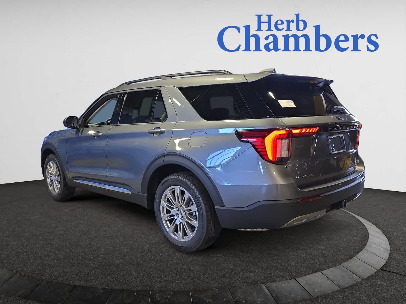 new 2025 Ford Explorer car, priced at $46,224