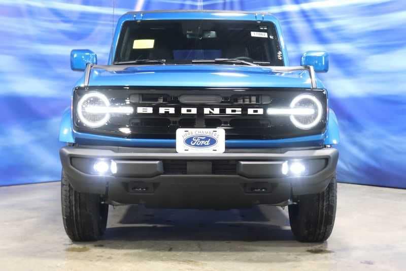 new 2024 Ford Bronco car, priced at $50,015