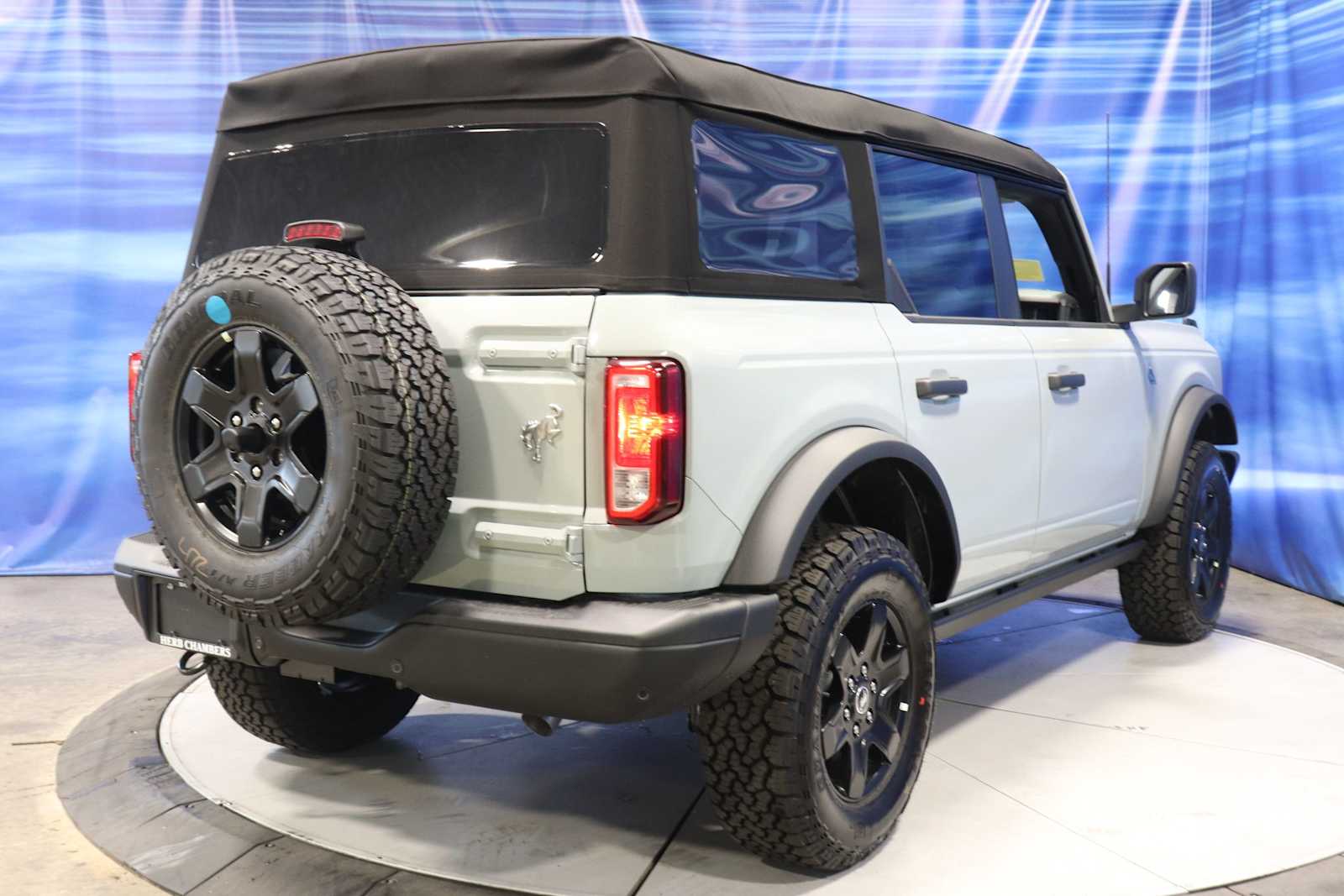 new 2024 Ford Bronco car, priced at $49,237