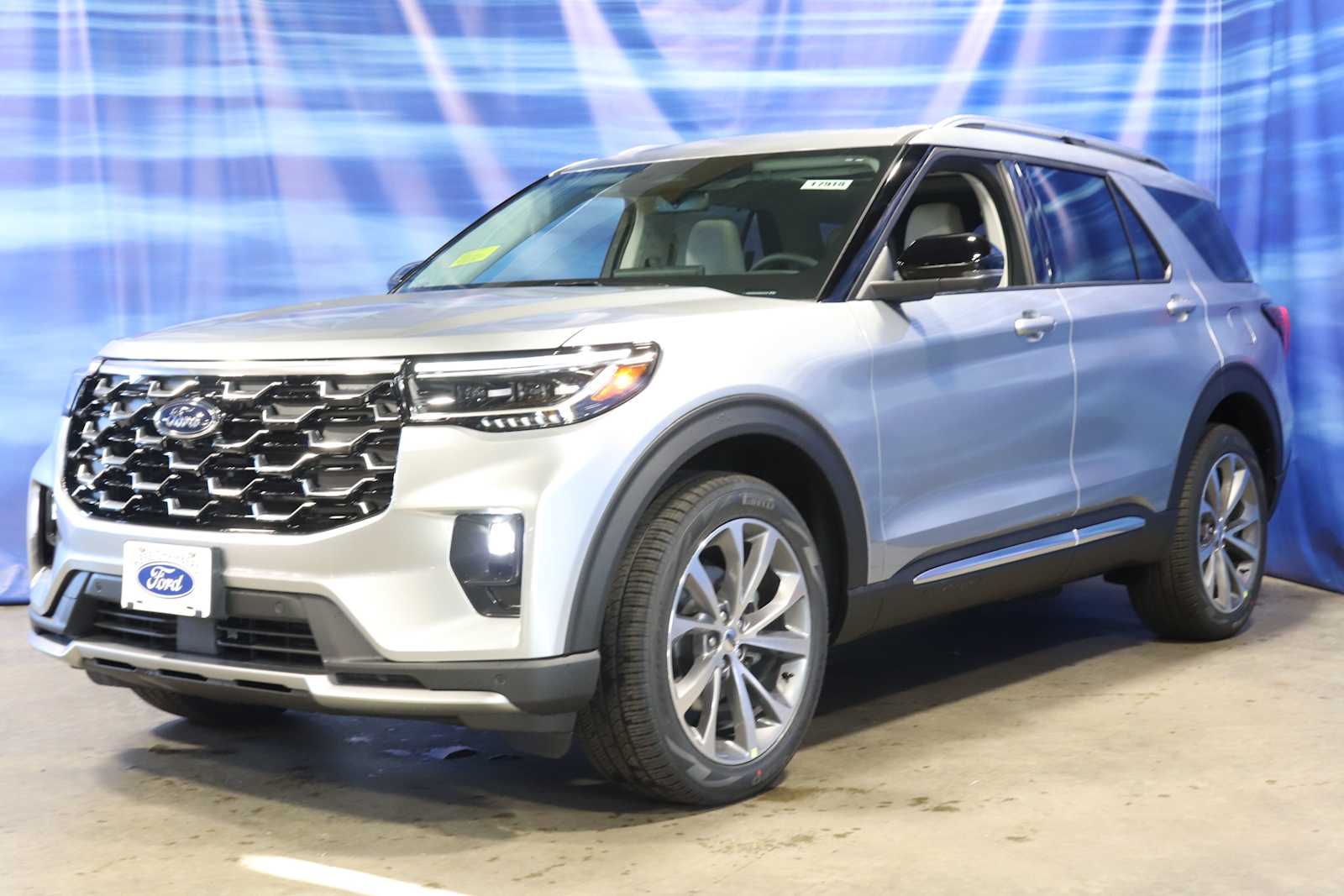 new 2025 Ford Explorer car, priced at $57,611