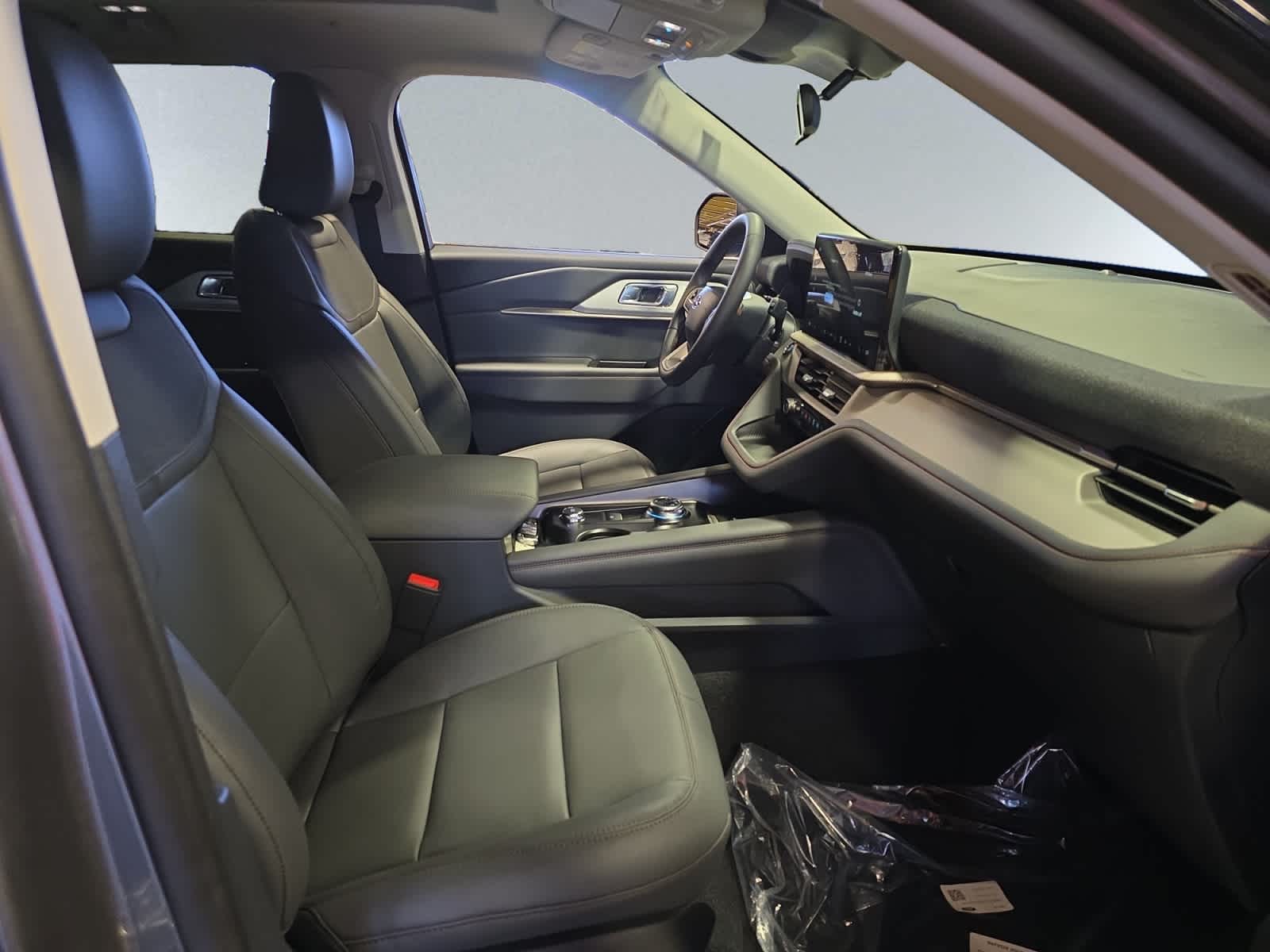 new 2025 Ford Explorer car, priced at $46,224