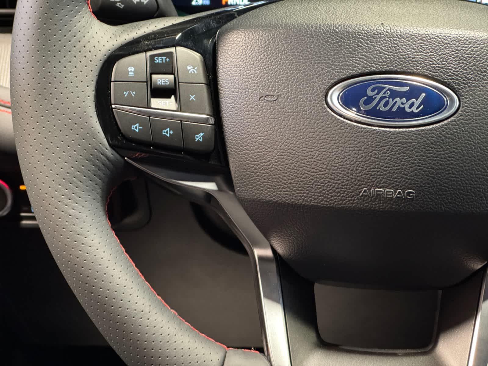 new 2025 Ford Explorer car, priced at $49,278