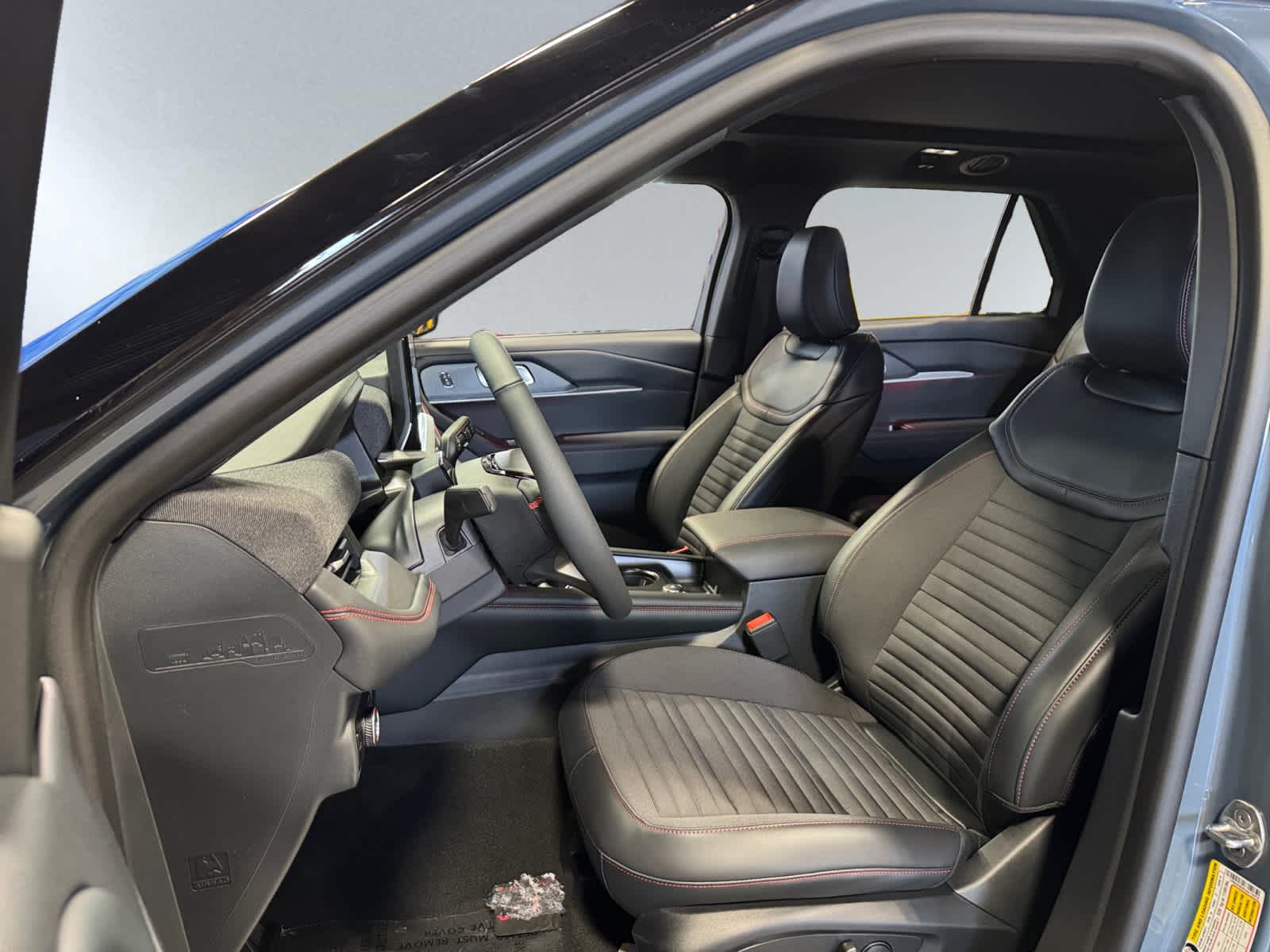 new 2025 Ford Explorer car, priced at $49,278