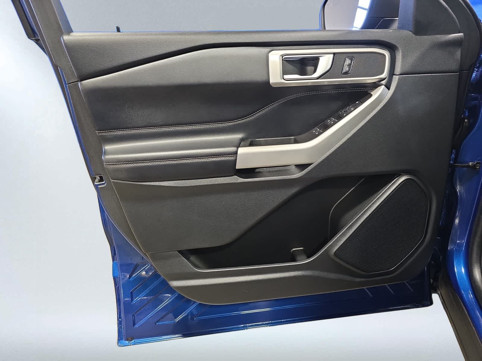 used 2022 Ford Explorer car, priced at $32,988