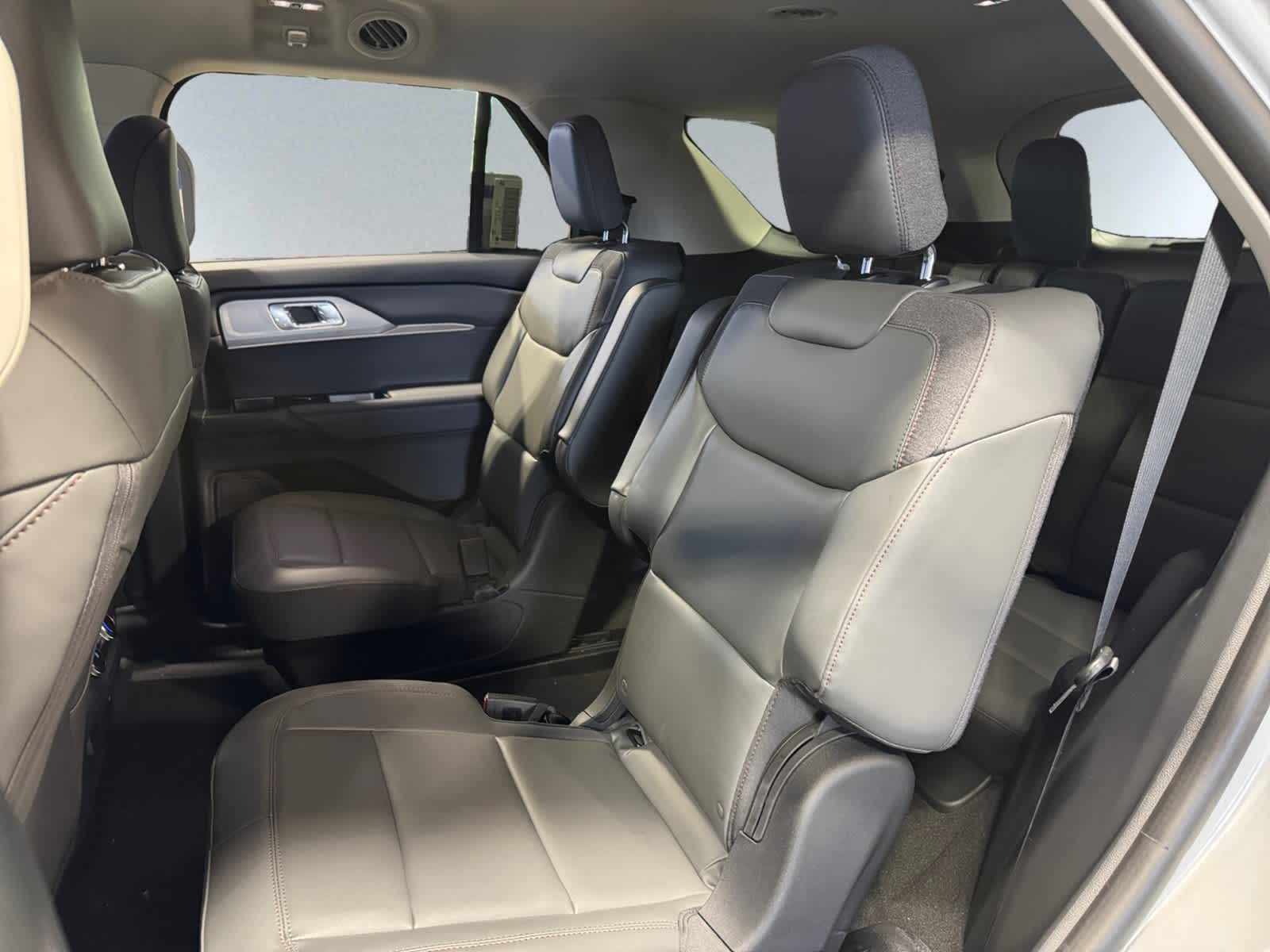 new 2025 Ford Explorer car, priced at $44,691
