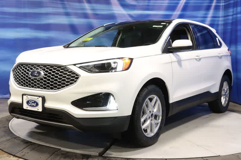 new 2024 Ford Edge car, priced at $43,679