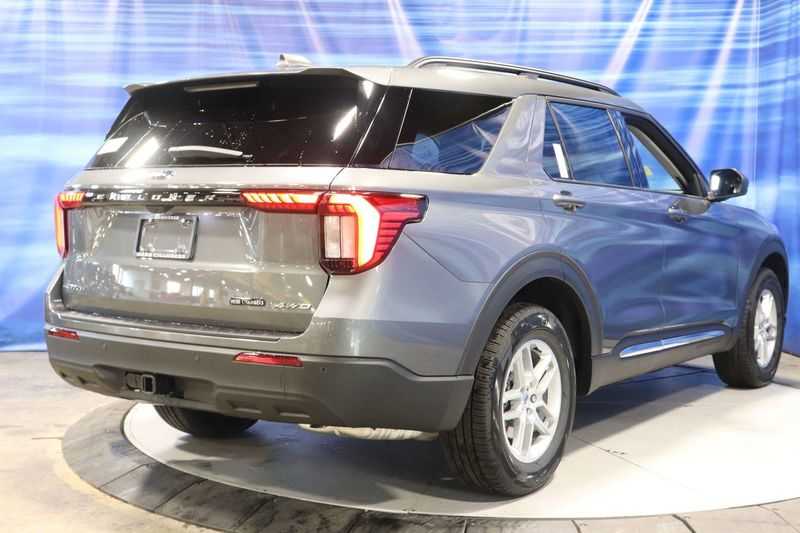 new 2025 Ford Explorer car, priced at $41,757