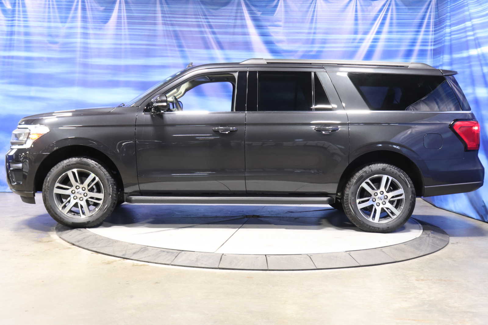 new 2024 Ford Expedition Max car, priced at $73,998