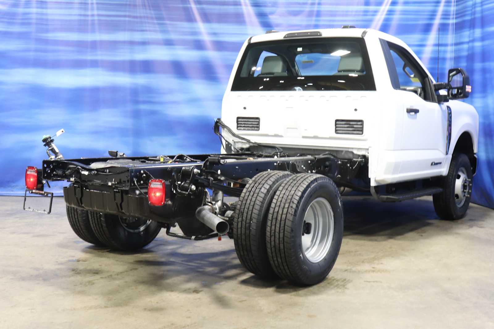 new 2024 Ford Super Duty F-350 DRW car, priced at $63,104