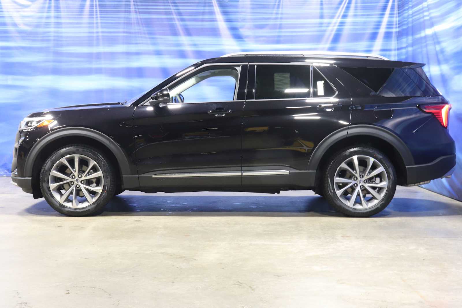 new 2025 Ford Explorer car, priced at $57,611