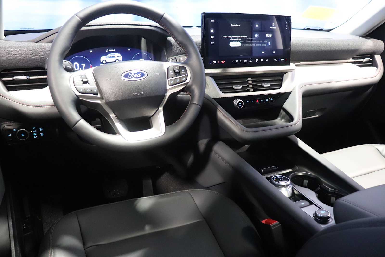 new 2025 Ford Explorer car, priced at $48,652