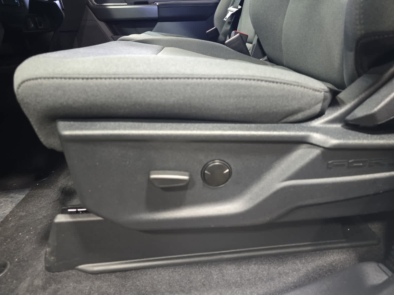 new 2025 Ford F-150 car, priced at $50,191