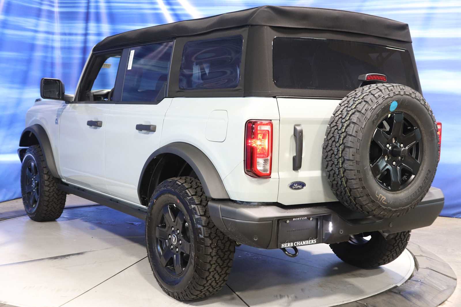 new 2024 Ford Bronco car, priced at $49,237