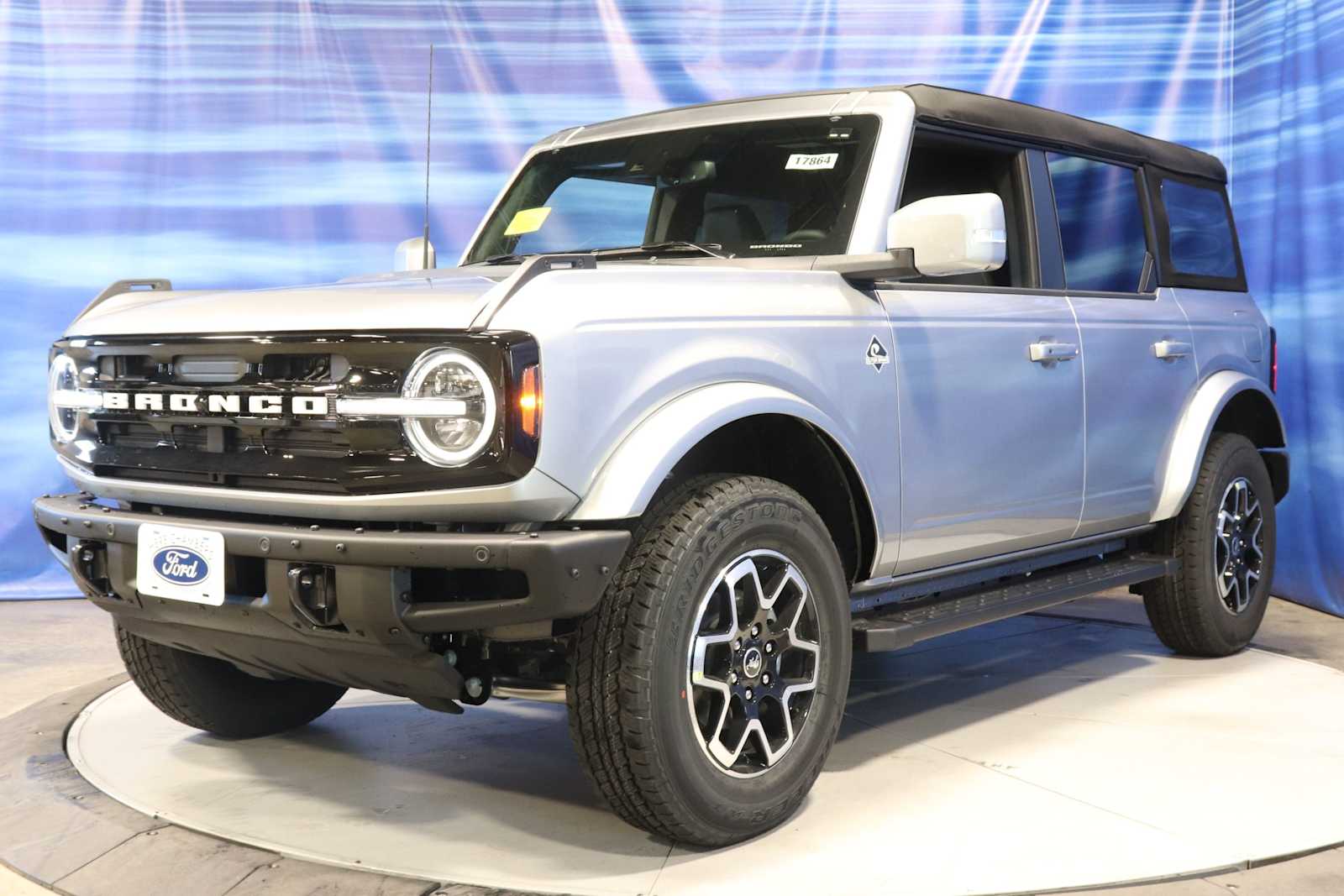 new 2024 Ford Bronco car, priced at $53,350