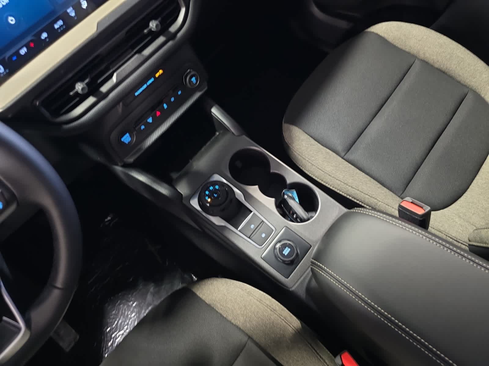 new 2025 Ford Bronco Sport car, priced at $31,700
