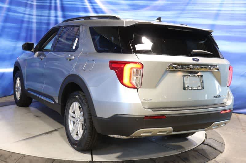 new 2024 Ford Explorer car, priced at $43,646