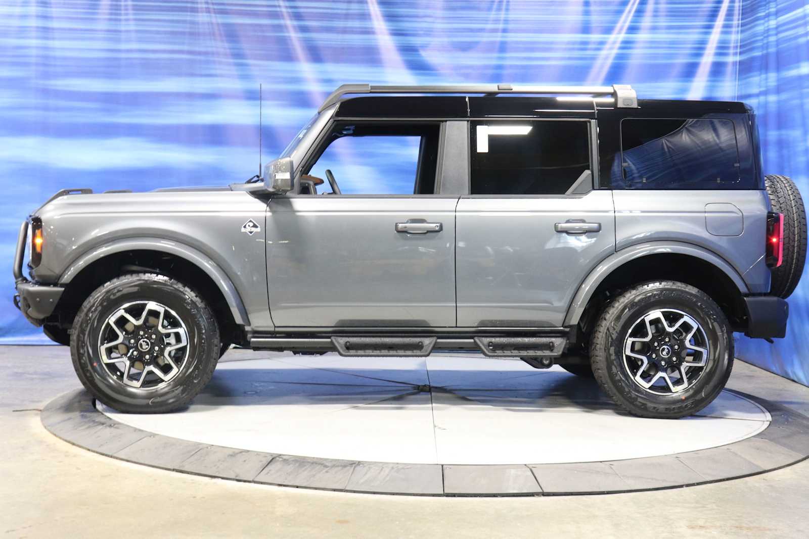 new 2024 Ford Bronco car, priced at $55,643