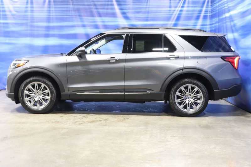 new 2025 Ford Explorer car, priced at $47,969