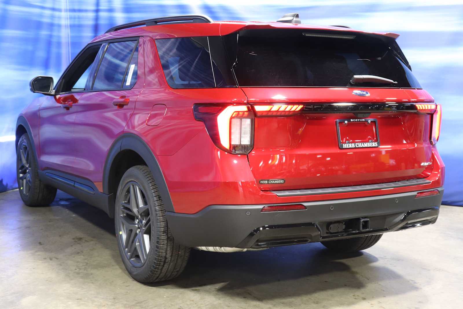 new 2025 Ford Explorer car, priced at $51,895