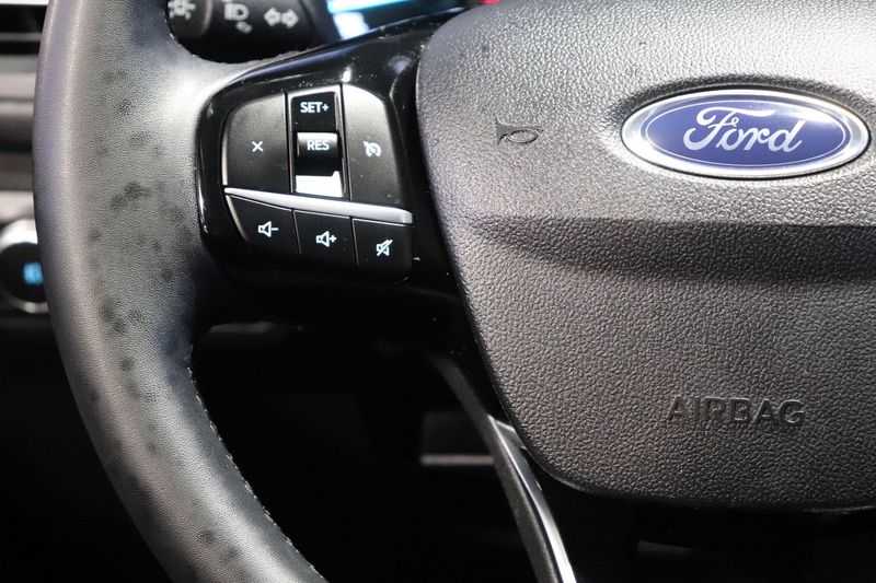 used 2022 Ford Escape car, priced at $27,298