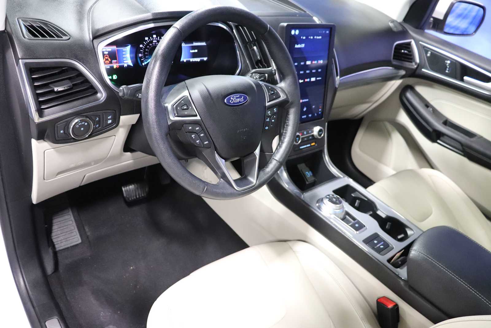 used 2021 Ford Edge car, priced at $29,988