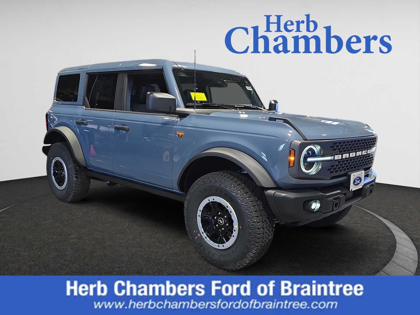 new 2025 Ford Bronco car, priced at $60,306