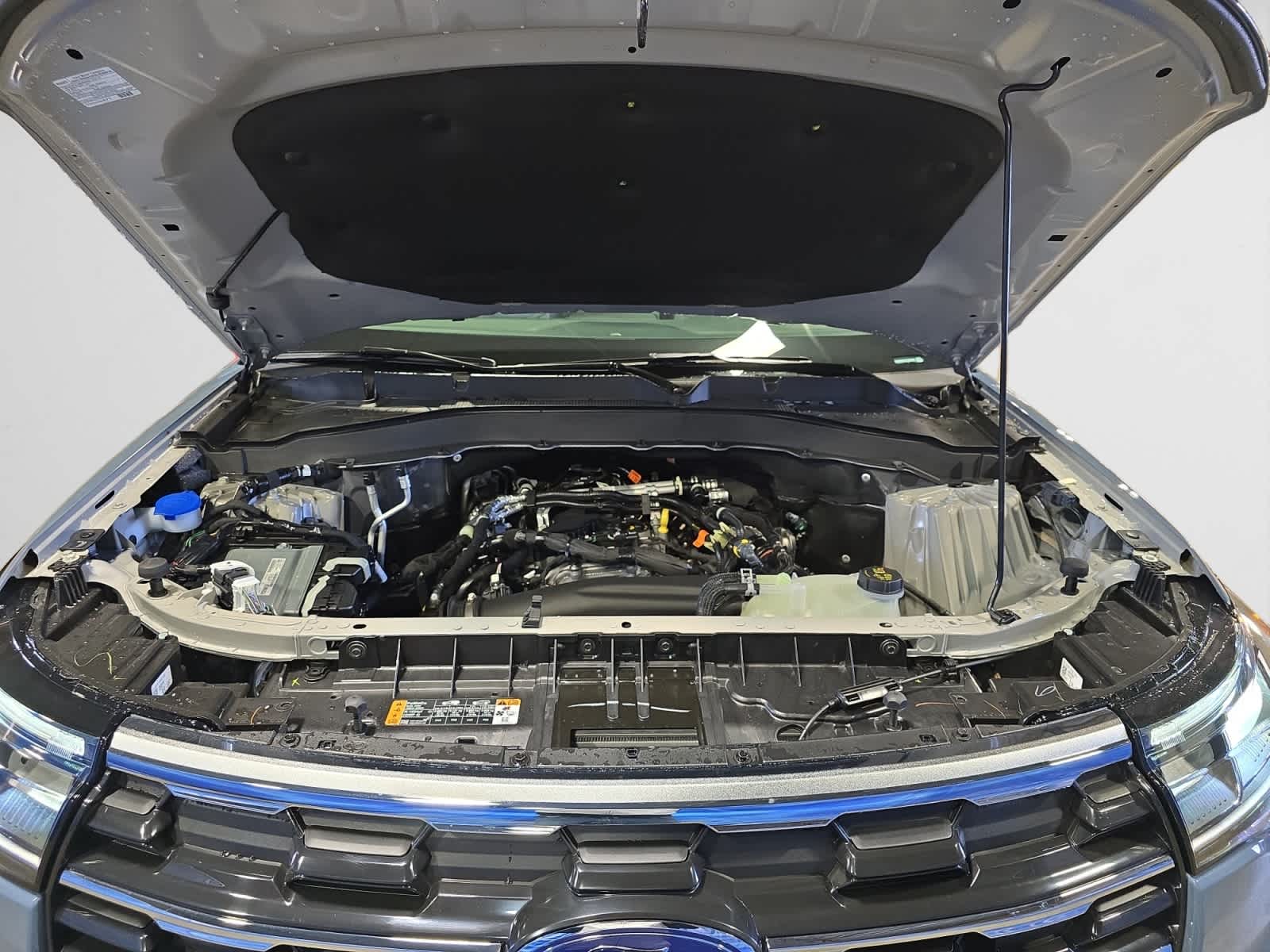 new 2025 Ford Explorer car, priced at $46,648