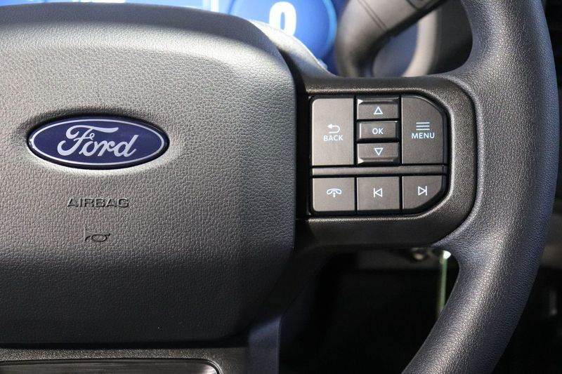 new 2024 Ford F-150 car, priced at $48,260