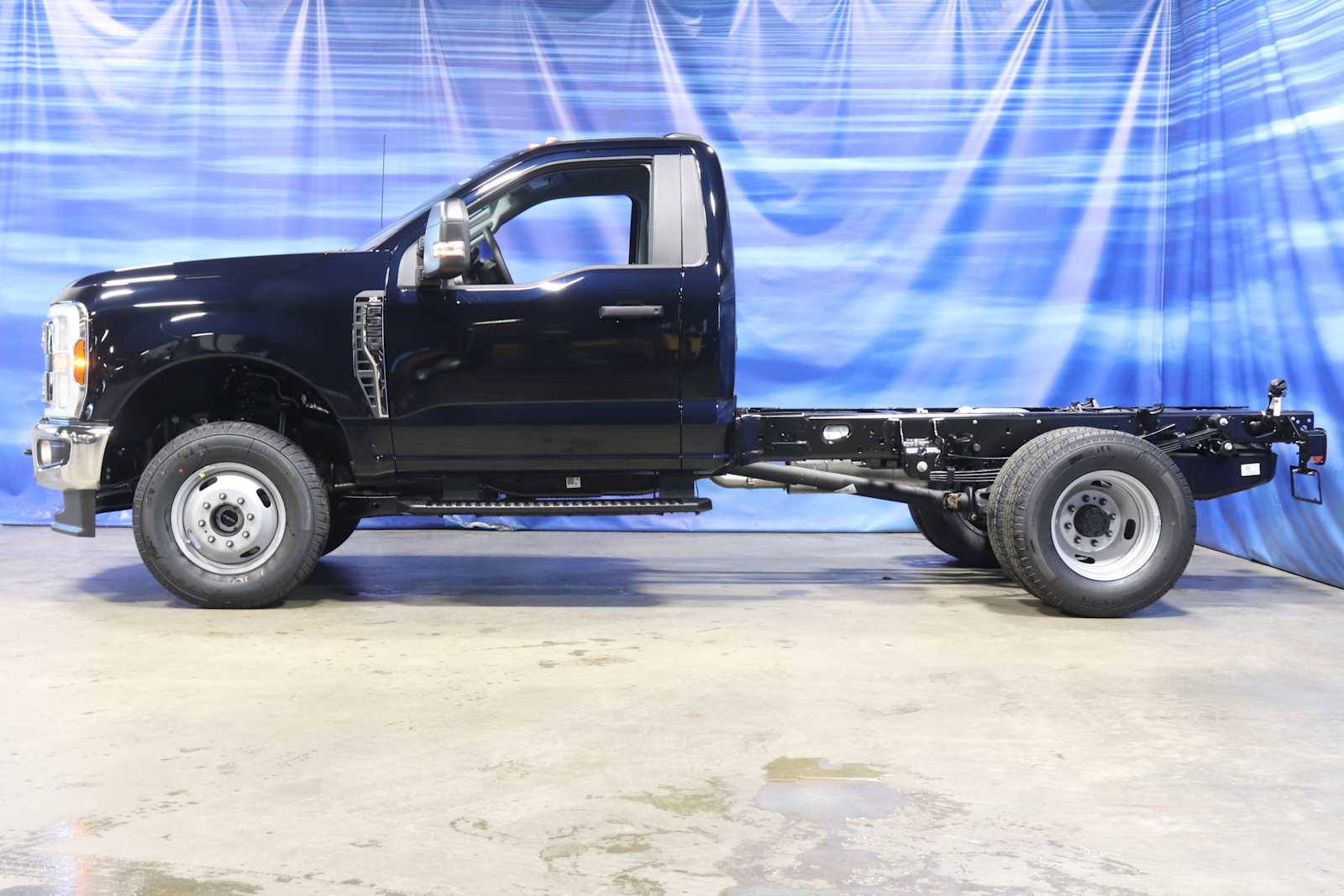 new 2024 Ford Super Duty F-350 DRW Chassis car, priced at $53,698