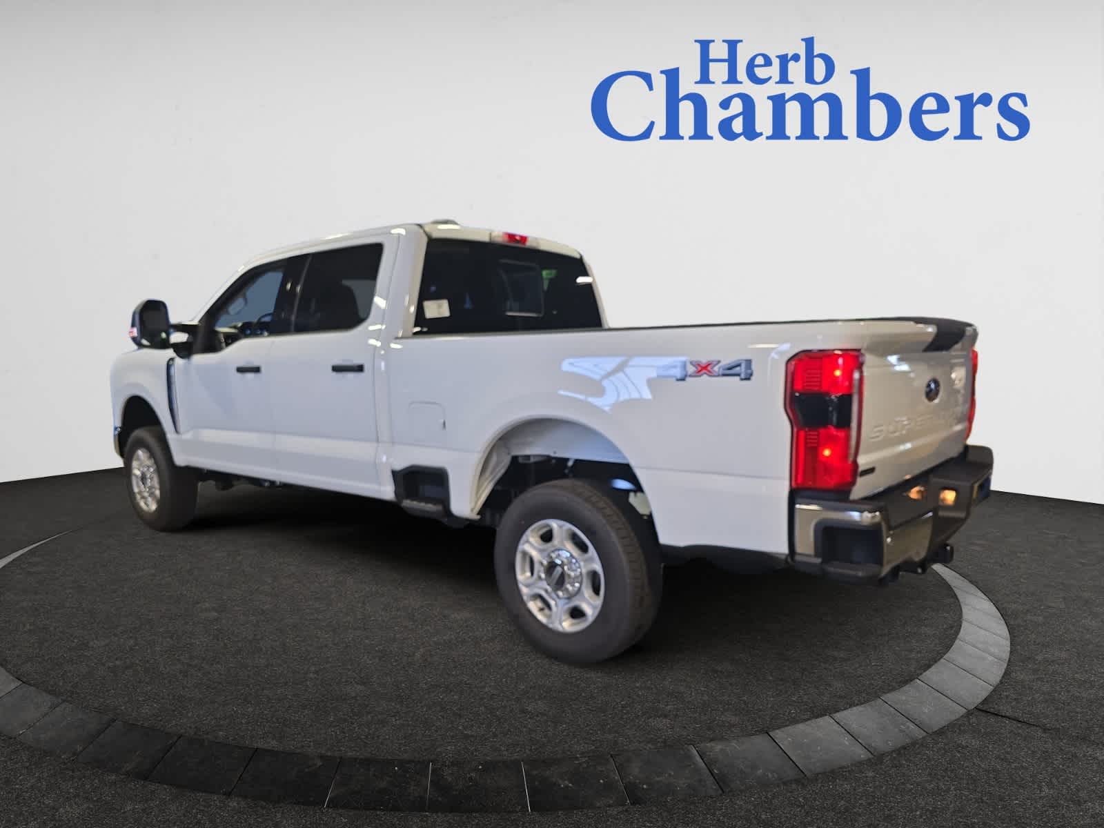 new 2025 Ford Super Duty F-250 SRW car, priced at $61,460