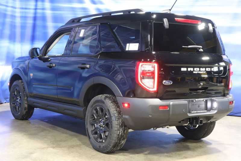 new 2025 Ford Bronco Sport car, priced at $40,367