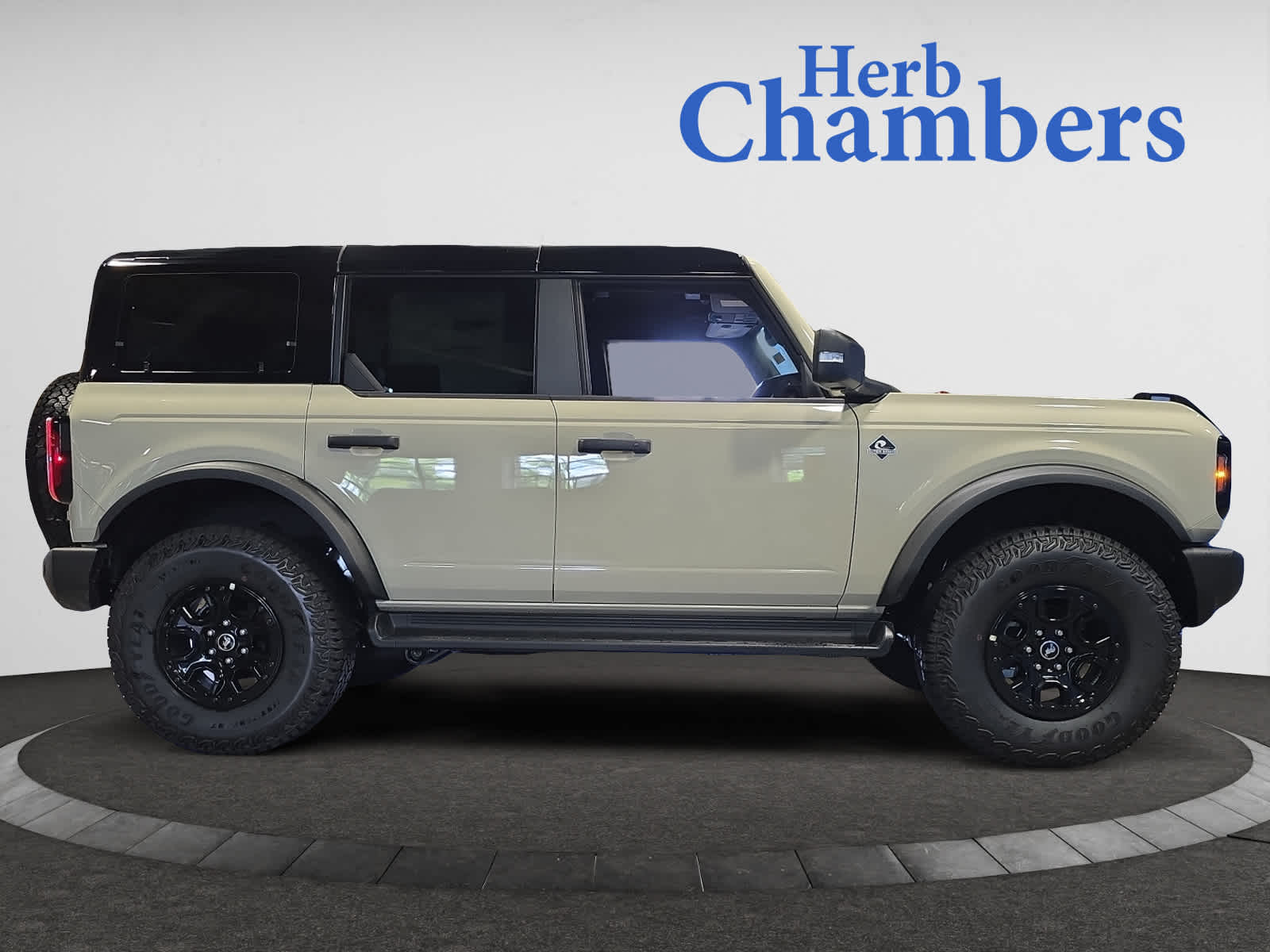 new 2025 Ford Bronco car, priced at $63,921